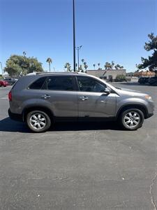 2013 Kia Sorento LX   - Photo 3 - 