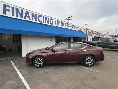 2024 Nissan Altima 2.5 SV - Photo 2 - National City, CA 91950
