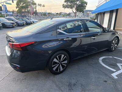 2022 Nissan Altima 2.5 SV - Photo 5 - National City, CA 91950