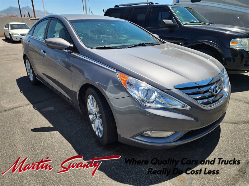 2011 Hyundai SONATA SE  