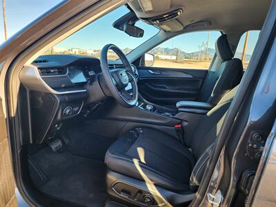 2023 Jeep Grand Cherokee L Laredo - Photo 16 - Lake Havasu City, AZ 86403