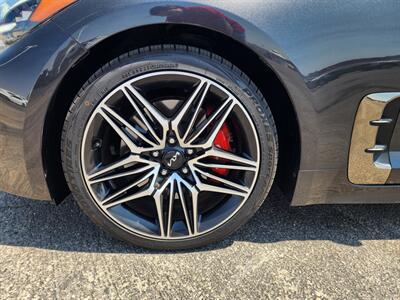 2022 Kia Stinger GT1   - Photo 9 - Lake Havasu Cit, AZ 86403