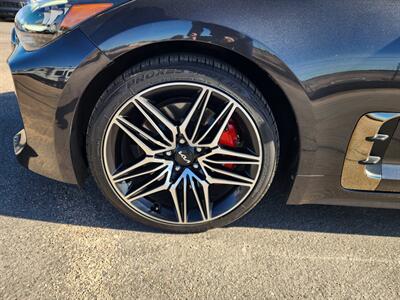 2022 Kia Stinger GT1 - Photo 9 - Lake Havasu City, AZ 86403