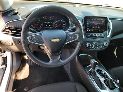2019 Chevrolet Malibu LT   - Photo 2 - Lake Havasu Cit, AZ 86403