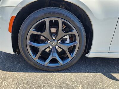 2022 Chrysler 300 Series 300S   - Photo 9 - Lake Havasu Cit, AZ 86403