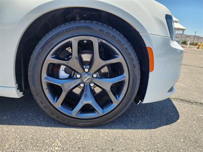 2022 Chrysler 300 Series 300S   - Photo 10 - Lake Havasu Cit, AZ 86403