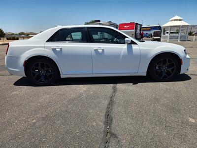 2022 Chrysler 300 Series 300S   - Photo 4 - Lake Havasu Cit, AZ 86403