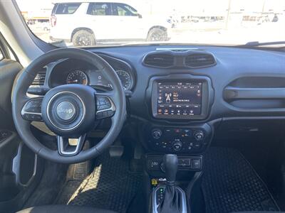 2022 Jeep Renegade Latitude - Photo 2 - Lake Havasu City, AZ 86403