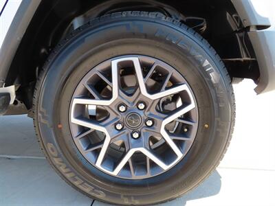 2024 Jeep Wrangler Sahara   - Photo 6 - Lake Havasu Cit, AZ 86403