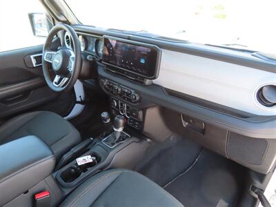 2024 Jeep Wrangler Sahara   - Photo 17 - Lake Havasu Cit, AZ 86403