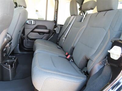 2024 Jeep Wrangler Sahara   - Photo 13 - Lake Havasu Cit, AZ 86403