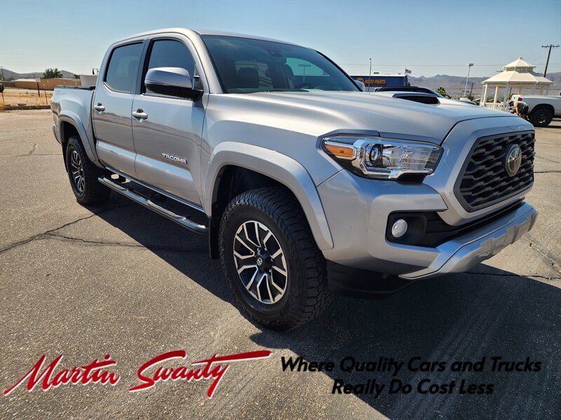 2021 Toyota Tacoma SR5 V6  