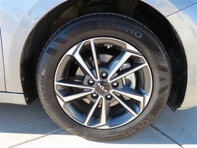 2024 Kia Forte LXS   - Photo 11 - Lake Havasu City, AZ 86403