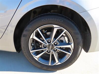 2024 Kia Forte LXS   - Photo 6 - Lake Havasu City, AZ 86403
