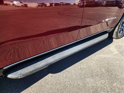 2023 Jeep Wagoneer L Series II   - Photo 13 - Lake Havasu City, AZ 86403