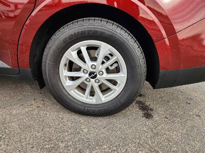 2024 Kia Carnival LX - Photo 8 - Lake Havasu City, AZ 86403