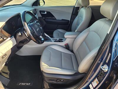 2022 Kia Niro Touring SE   - Photo 16 - Lake Havasu Cit, AZ 86403