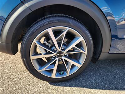 2022 Kia Niro Touring SE   - Photo 11 - Lake Havasu Cit, AZ 86403
