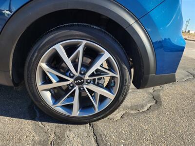 2022 Kia Niro Touring SE   - Photo 8 - Lake Havasu Cit, AZ 86403