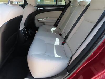 2017 Chrysler 300 Series Limited   - Photo 13 - Lake Havasu Cit, AZ 86403