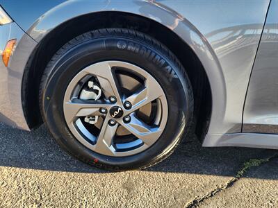 2023 Kia K5 LXS   - Photo 9 - Lake Havasu Cit, AZ 86403