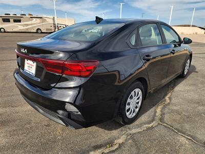 2024 Kia Forte LX   - Photo 5 - Lake Havasu Cit, AZ 86403