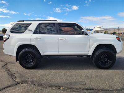 2019 Toyota 4Runner SR5   - Photo 4 - Lake Havasu City, AZ 86403