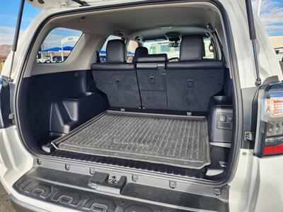 2019 Toyota 4Runner SR5   - Photo 14 - Lake Havasu City, AZ 86403