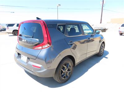 2022 Kia Soul LX   - Photo 8 - Lake Havasu Cit, AZ 86403