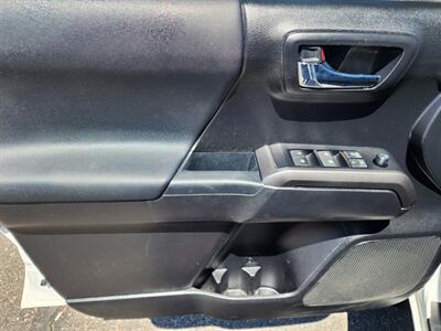 2022 Toyota Tacoma SR V6   - Photo 19 - Lake Havasu Cit, AZ 86403