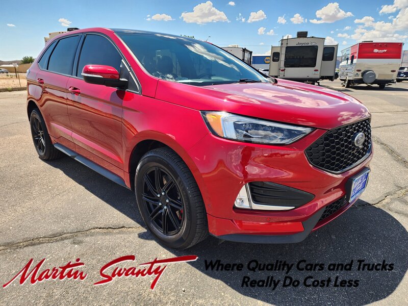 2022 Ford Edge ST  