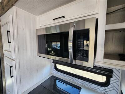 2022 HEARTLAND BIG HORN M37RD - Photo 16 - Lake Havasu City, AZ 86403