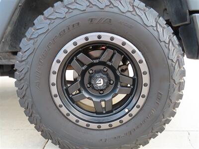 2017 Jeep Wrangler Sport   - Photo 6 - Lake Havasu City, AZ 86403