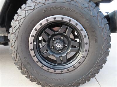 2017 Jeep Wrangler Sport   - Photo 11 - Lake Havasu City, AZ 86403