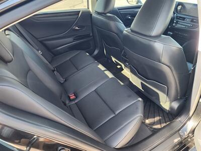 2022 Lexus ES 300h ES 300h - Photo 14 - Lake Havasu City, AZ 86403