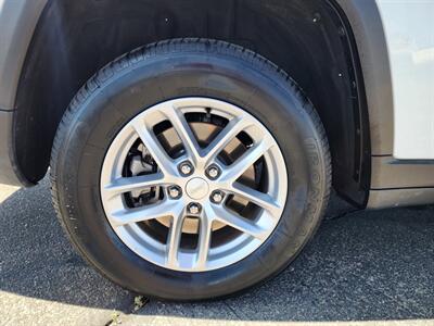 2023 Jeep Grand Cherokee L Laredo   - Photo 10 - Lake Havasu Cit, AZ 86403