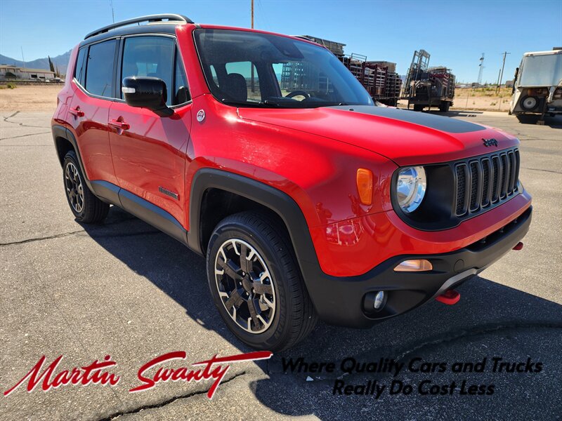 2023 Jeep Renegade Trailhawk  