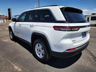 2024 Jeep Grand Cherokee Laredo - Photo 6 - Lake Havasu Cit, AZ 86403