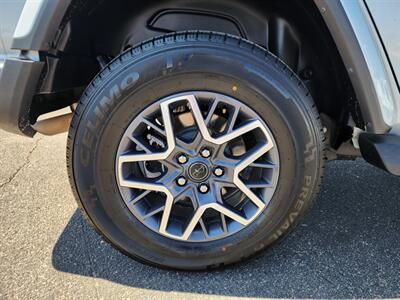 2024 Jeep Wrangler Sahara   - Photo 12 - Lake Havasu Cit, AZ 86403