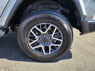 2024 Jeep Wrangler Sahara   - Photo 9 - Lake Havasu Cit, AZ 86403