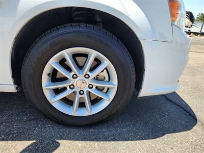 2019 Dodge Grand Caravan SXT   - Photo 10 - Lake Havasu Cit, AZ 86403