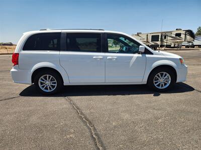 2019 Dodge Grand Caravan SXT   - Photo 4 - Lake Havasu Cit, AZ 86403