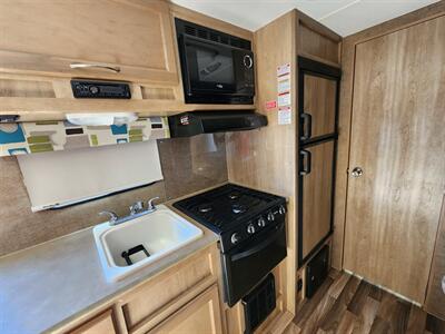 2016 PACIFIC COACH ECON E16BB   - Photo 13 - Lake Havasu Cit, AZ 86403