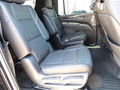 2022 Cadillac Escalade ESV Sport Platinum   - Photo 16 - Lake Havasu Cit, AZ 86403