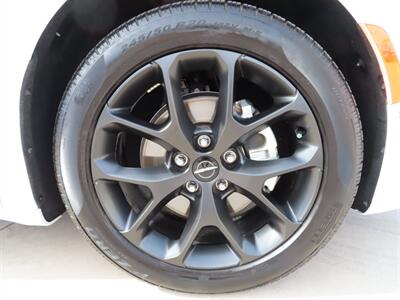 2024 Chrysler Pacifica Limited   - Photo 11 - Lake Havasu Cit, AZ 86403