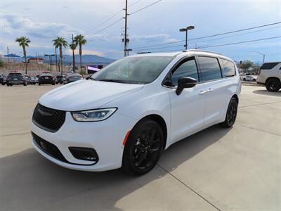 2024 Chrysler Pacifica Limited   - Photo 3 - Lake Havasu Cit, AZ 86403
