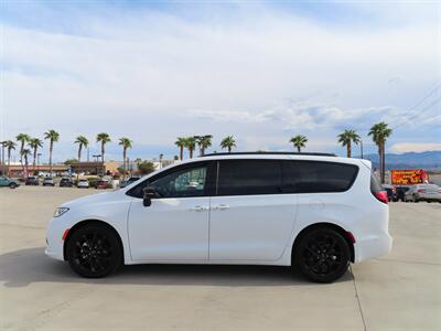2024 Chrysler Pacifica Limited   - Photo 4 - Lake Havasu Cit, AZ 86403