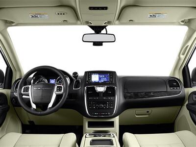 2014 Chrysler Town & Country Touring   - Photo 5 - Lake Havasu Cit, AZ 86403