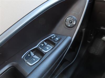 2017 Hyundai SANTA FE Sport 2.4L - Photo 18 - Lake Havasu City, AZ 86403