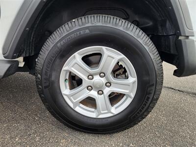 2020 Jeep Wrangler Sport S   - Photo 9 - Lake Havasu Cit, AZ 86403